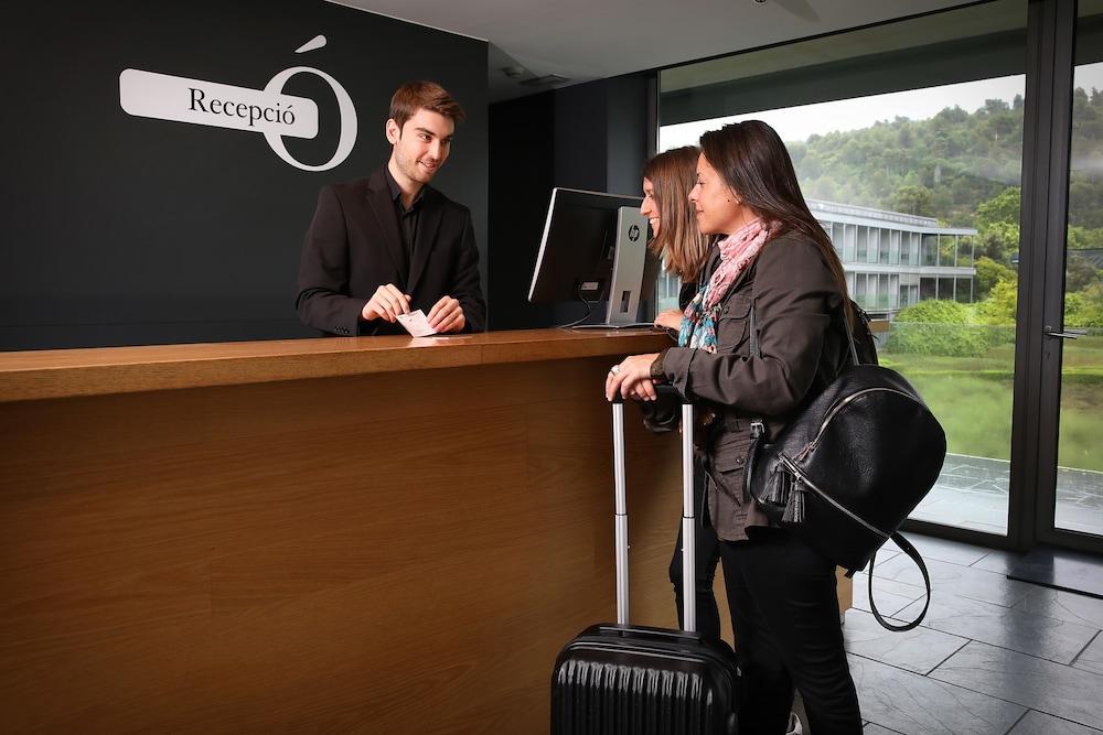 Mon Sant Benet Hotel 4*